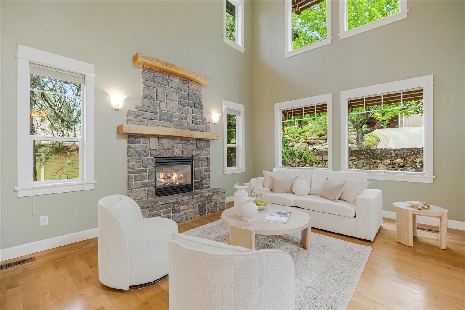 Photo of 578 NW Greyhawk Avenue 6 of 47