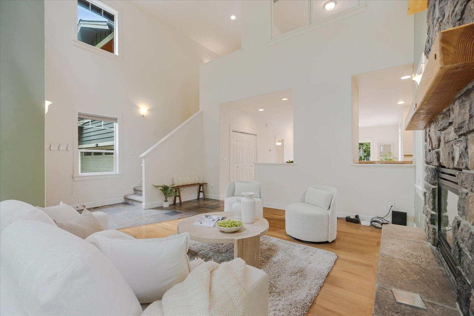 Photo of 578 NW Greyhawk Avenue 7 of 47
