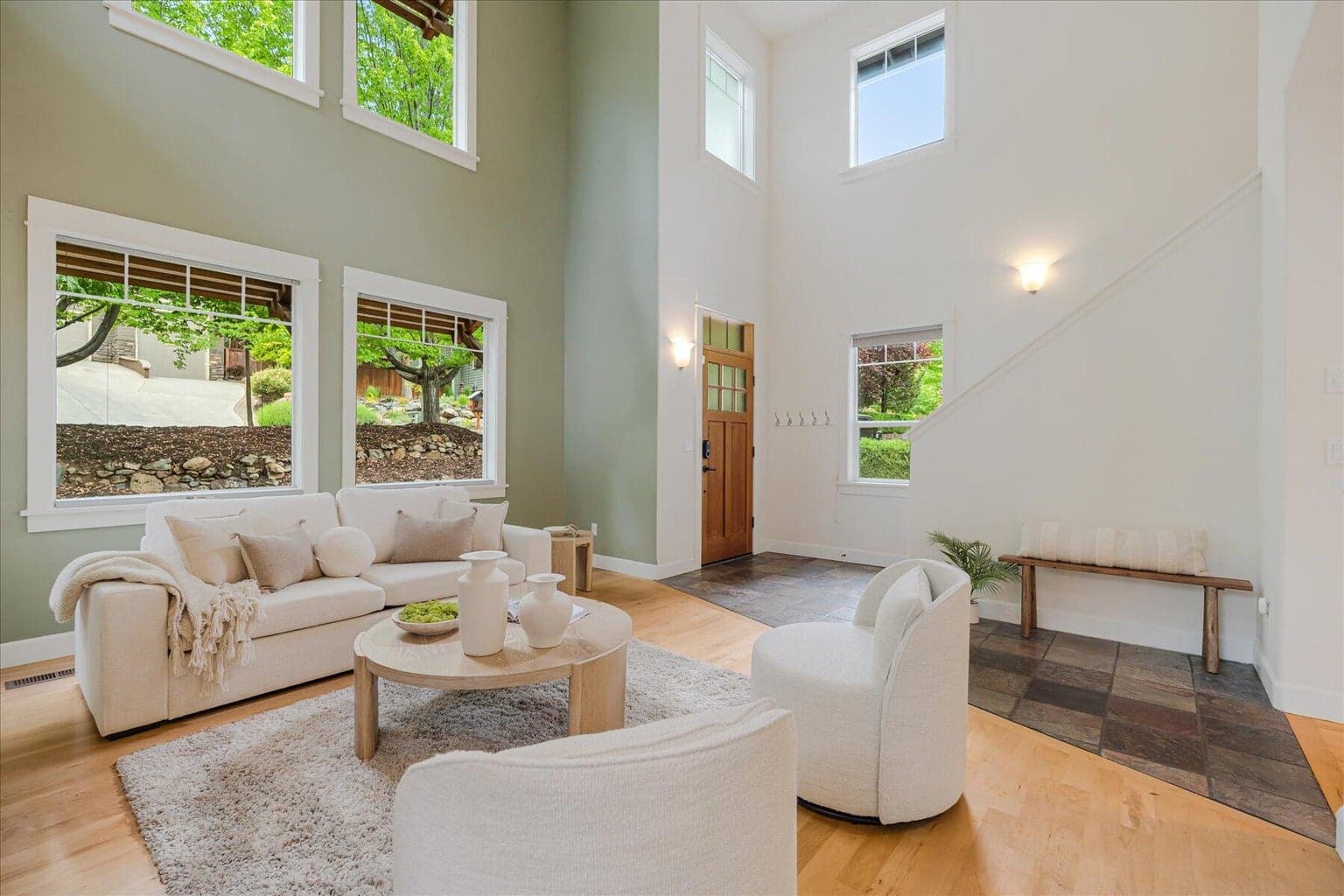 Photo of 578 NW Greyhawk Avenue 8 of 47