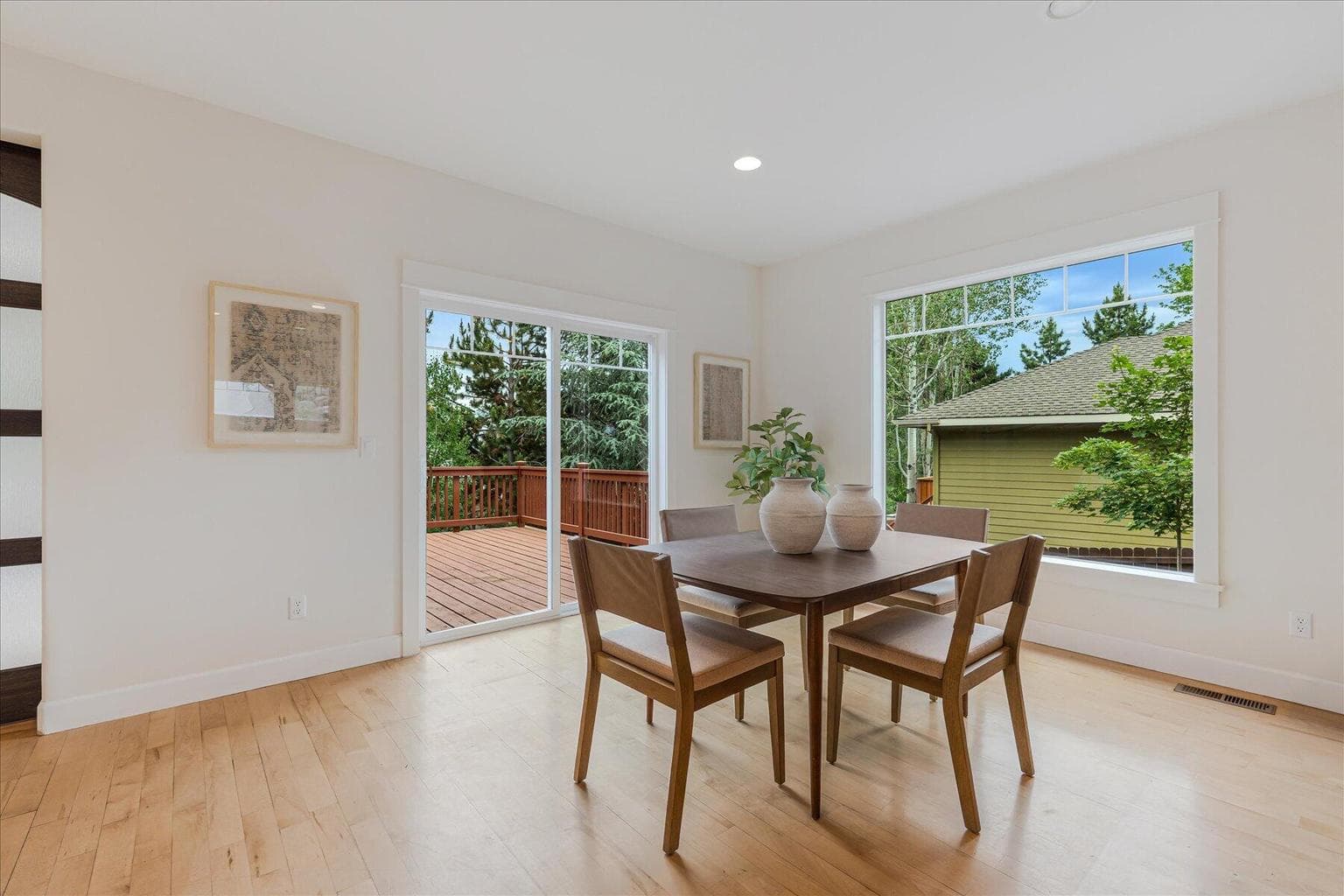 Photo of 578 NW Greyhawk Avenue 14 of 47