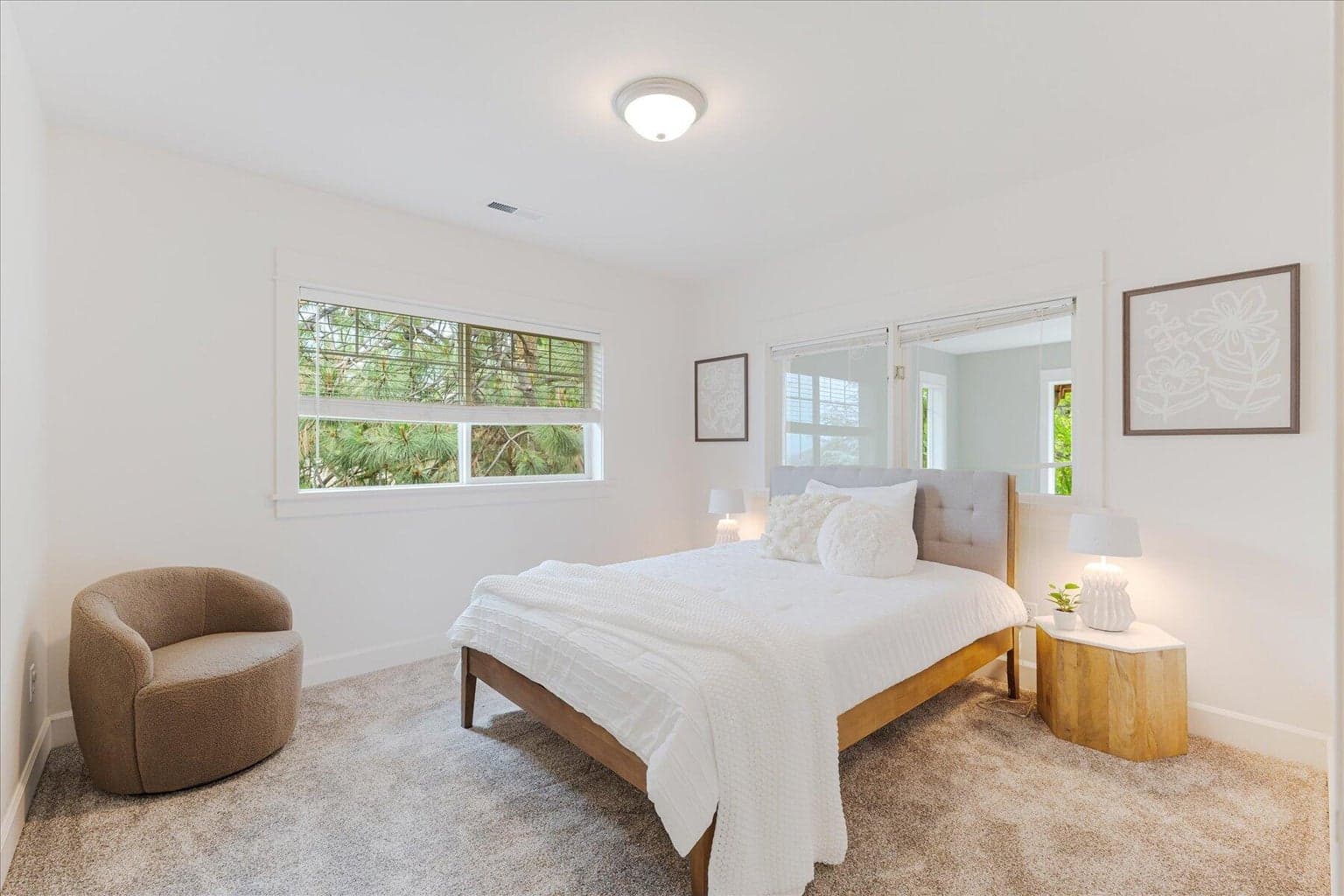Photo of 578 NW Greyhawk Avenue 31 of 47