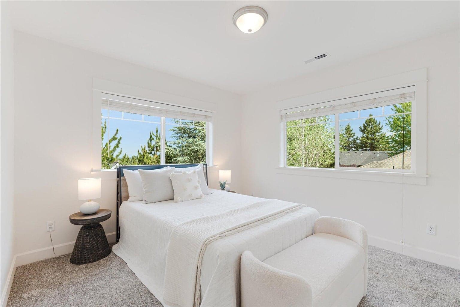 Photo of 578 NW Greyhawk Avenue 35 of 47