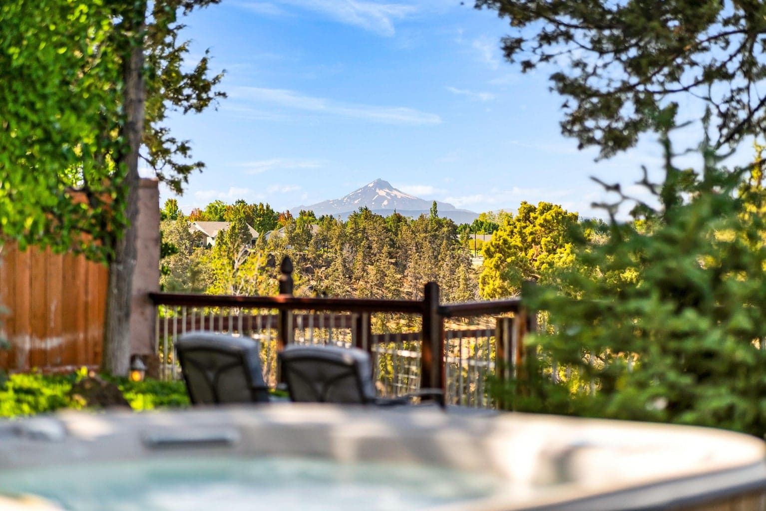 Spectacular View of Mt. Jefferson