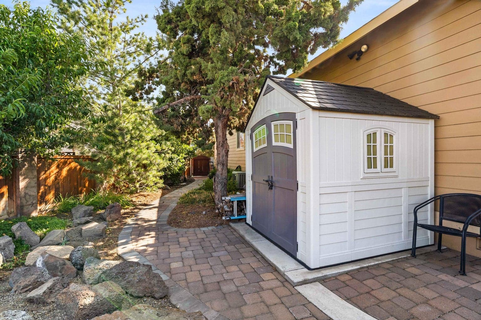 Photo of 1736 NW Rimrock Court 43 of 53
