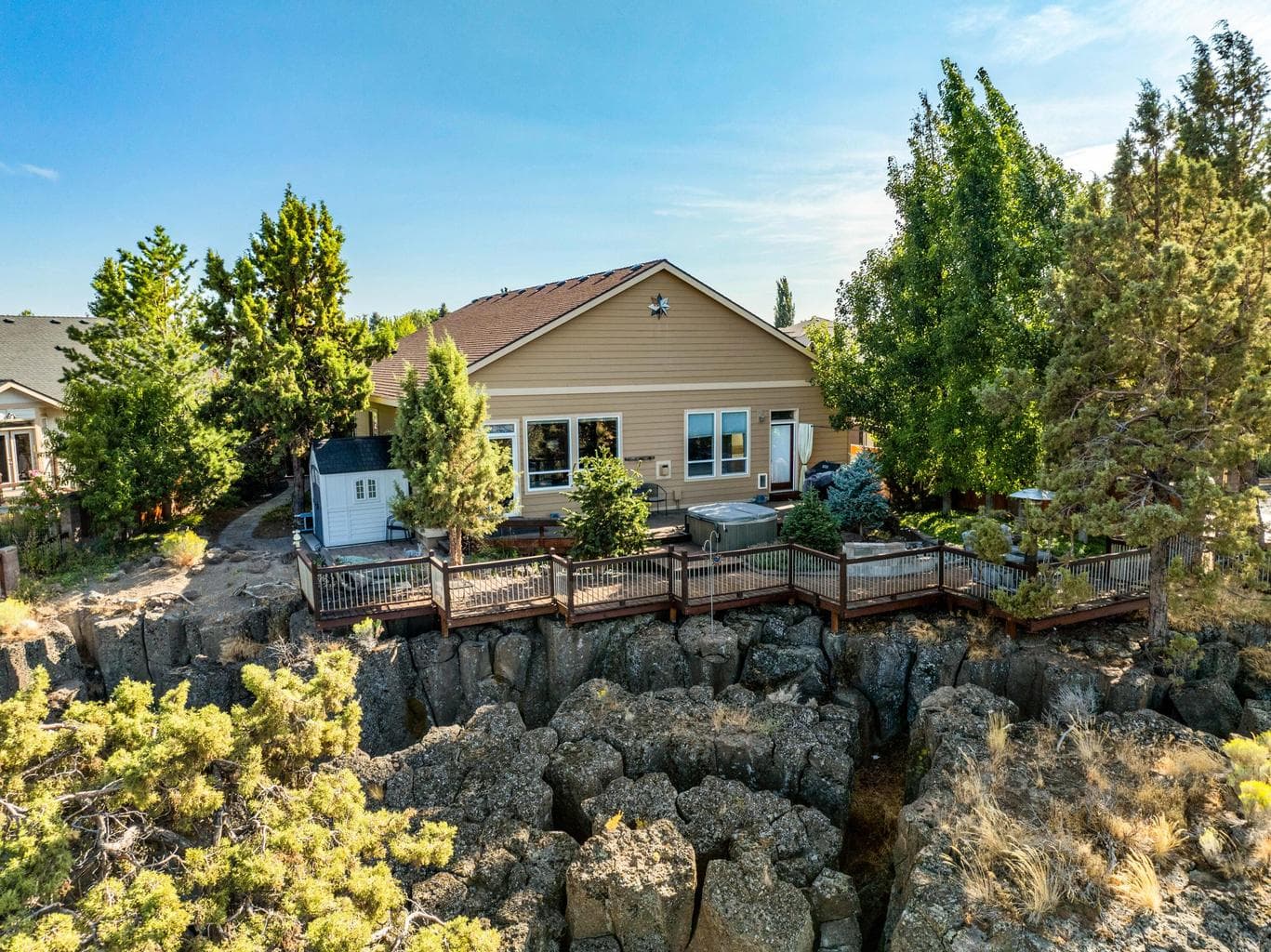 Photo of 1736 NW Rimrock Court 47 of 53