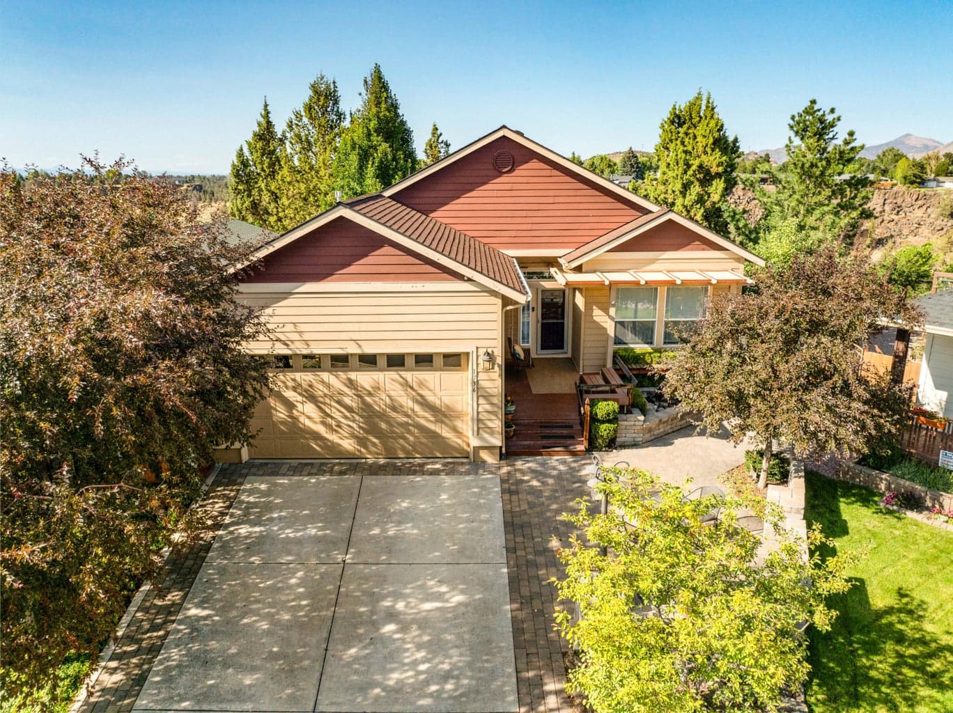 Photo of 1736 NW Rimrock Court 53 of 53