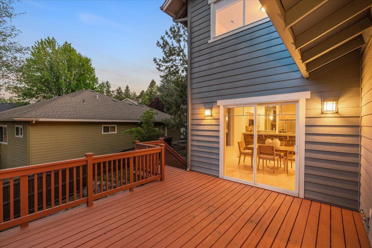 Photo of 578 NW Greyhawk Avenue 39 of 47