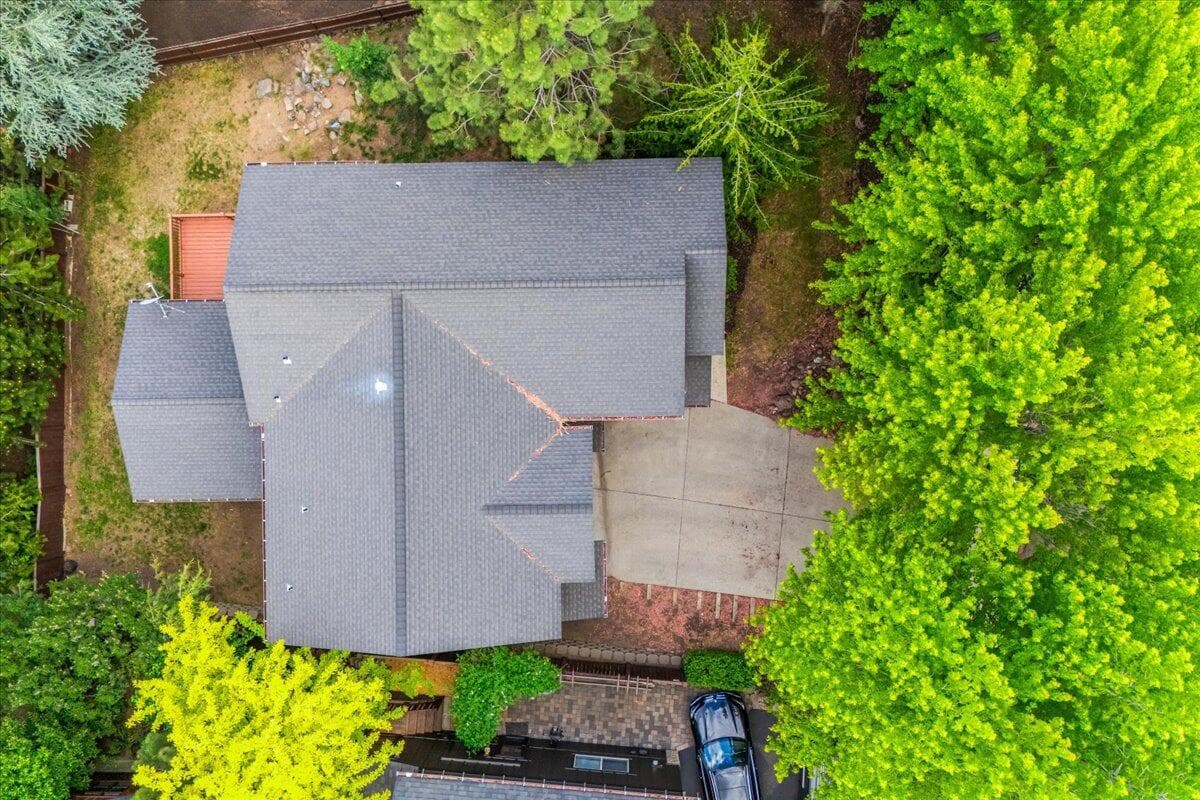 Photo of 578 NW Greyhawk Avenue 44 of 47