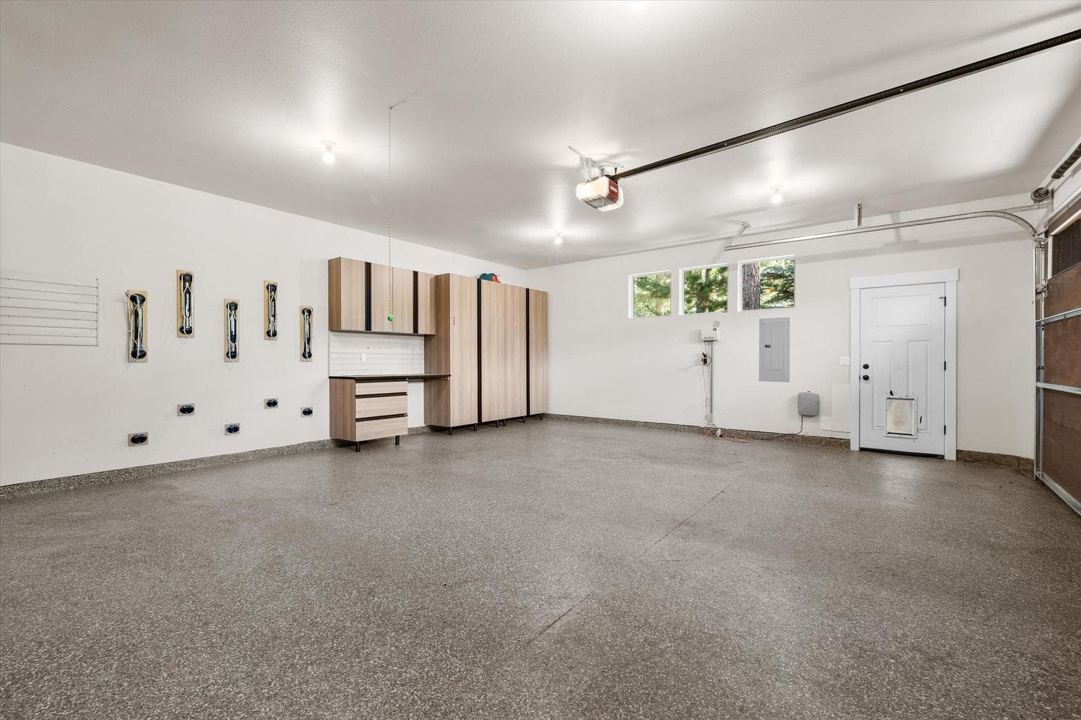 Photo of 62737 NW Mehama Drive 27 of 49