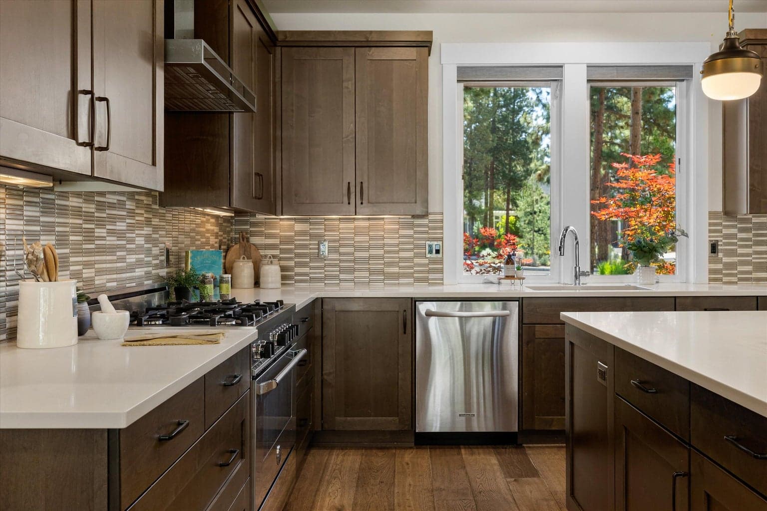 Photo of 62737 NW Mehama Drive 16 of 49