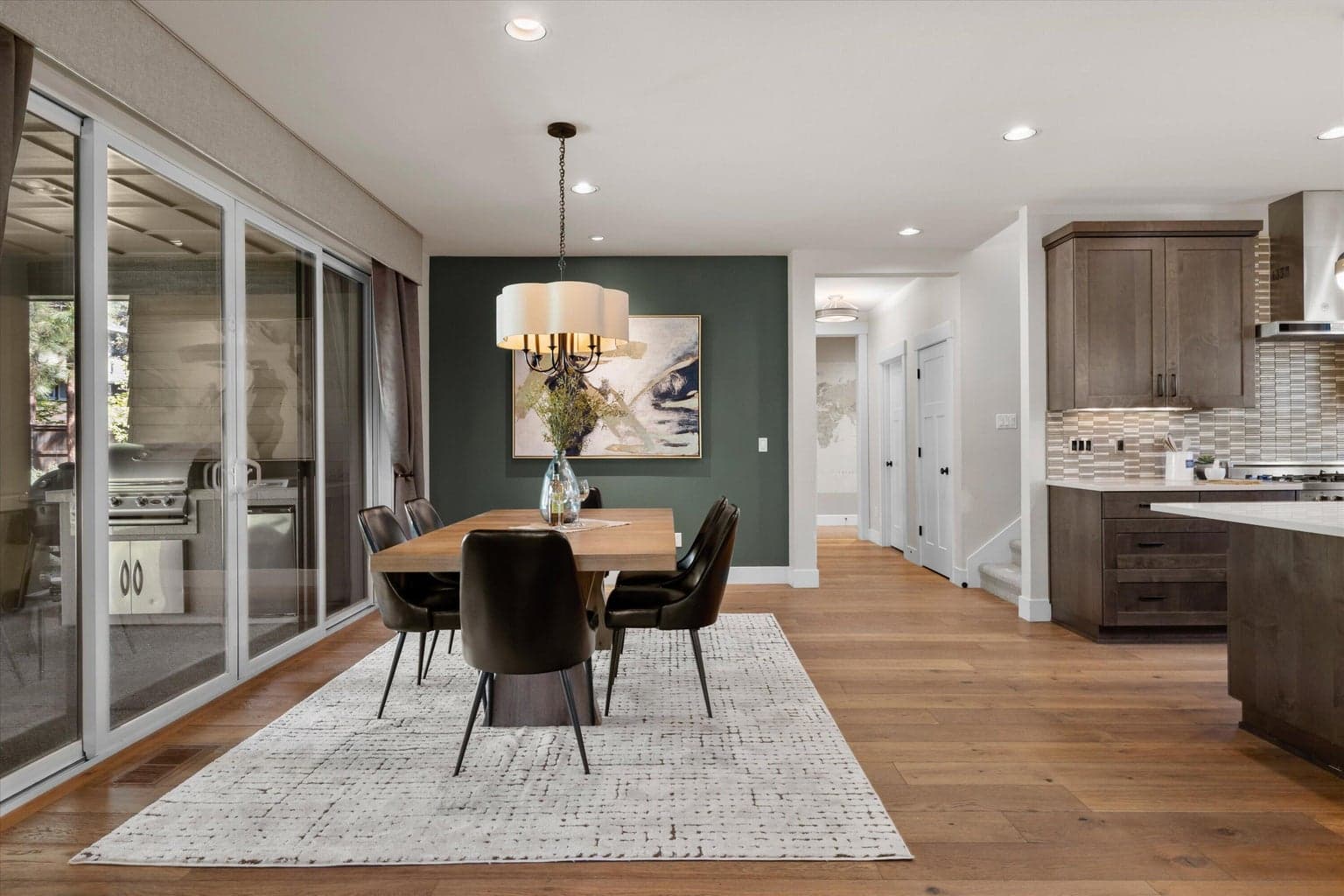 Photo of 62737 NW Mehama Drive 11 of 49