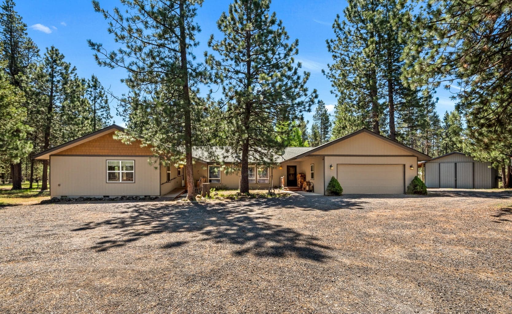 Photo of 15777 Sheila Way 1 of 41