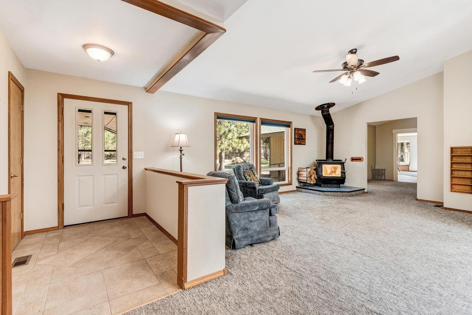 Photo of 15777 Sheila Way 3 of 41