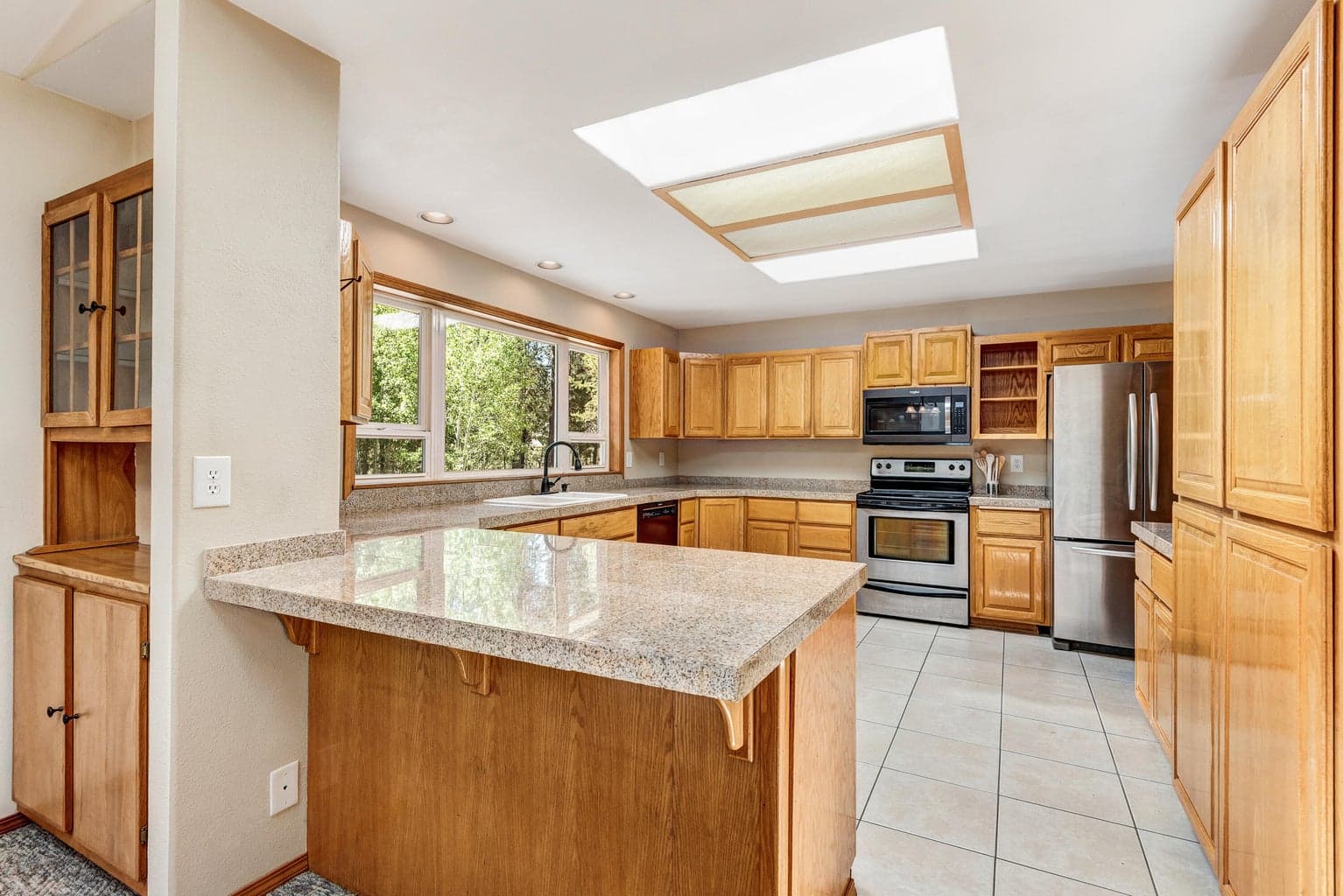 Photo of 15777 Sheila Way 7 of 41