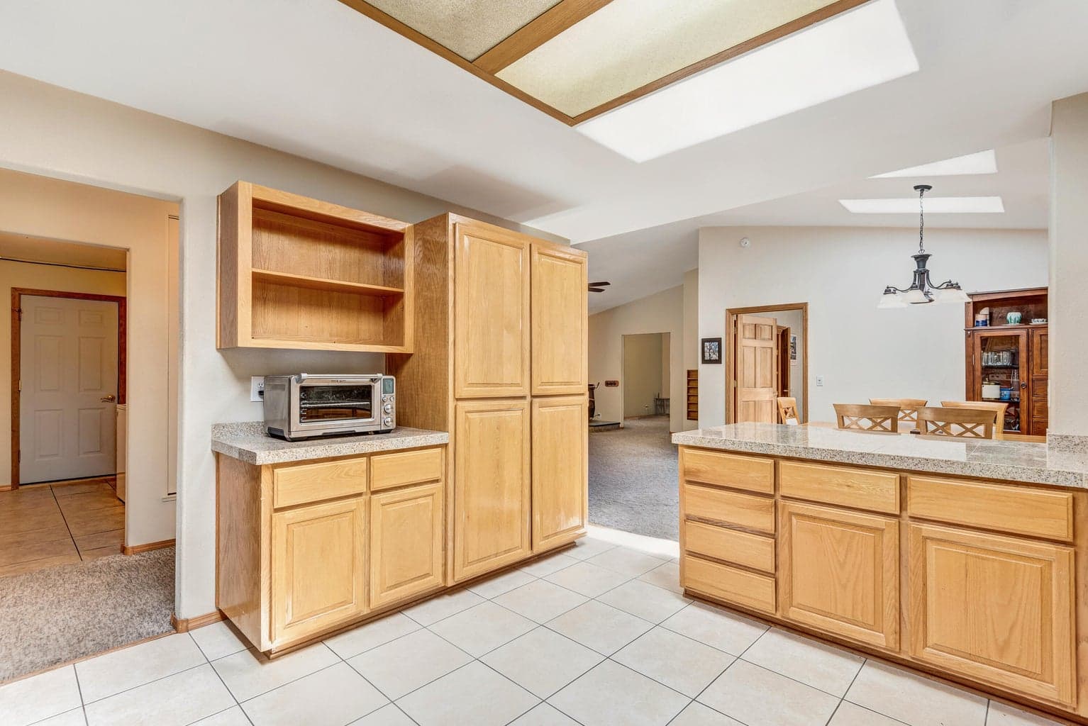 Photo of 15777 Sheila Way 10 of 41