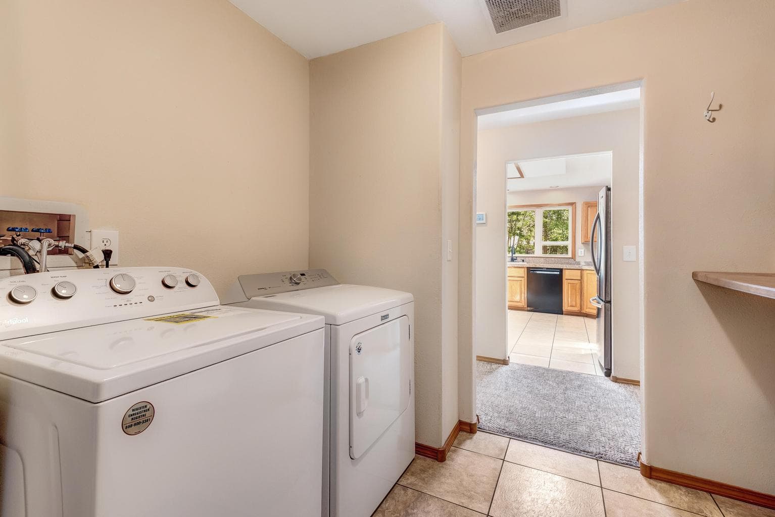 Photo of 15777 Sheila Way 16 of 41