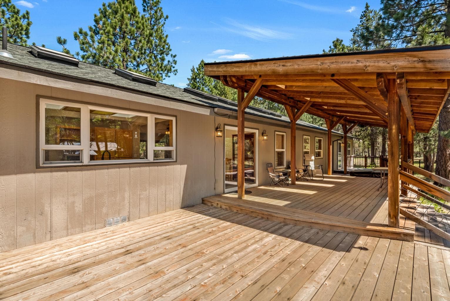 Photo of 15777 Sheila Way 28 of 41
