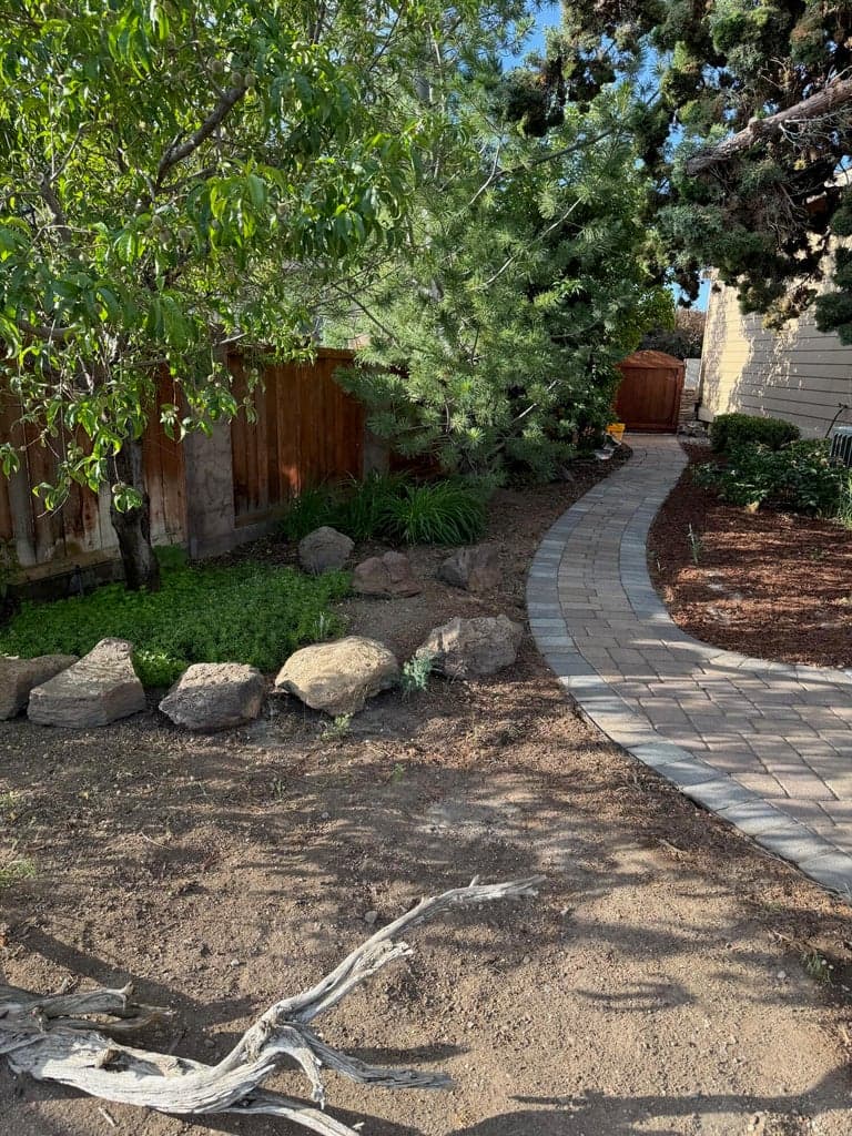 Photo of 1736 NW Rimrock Court 44 of 53
