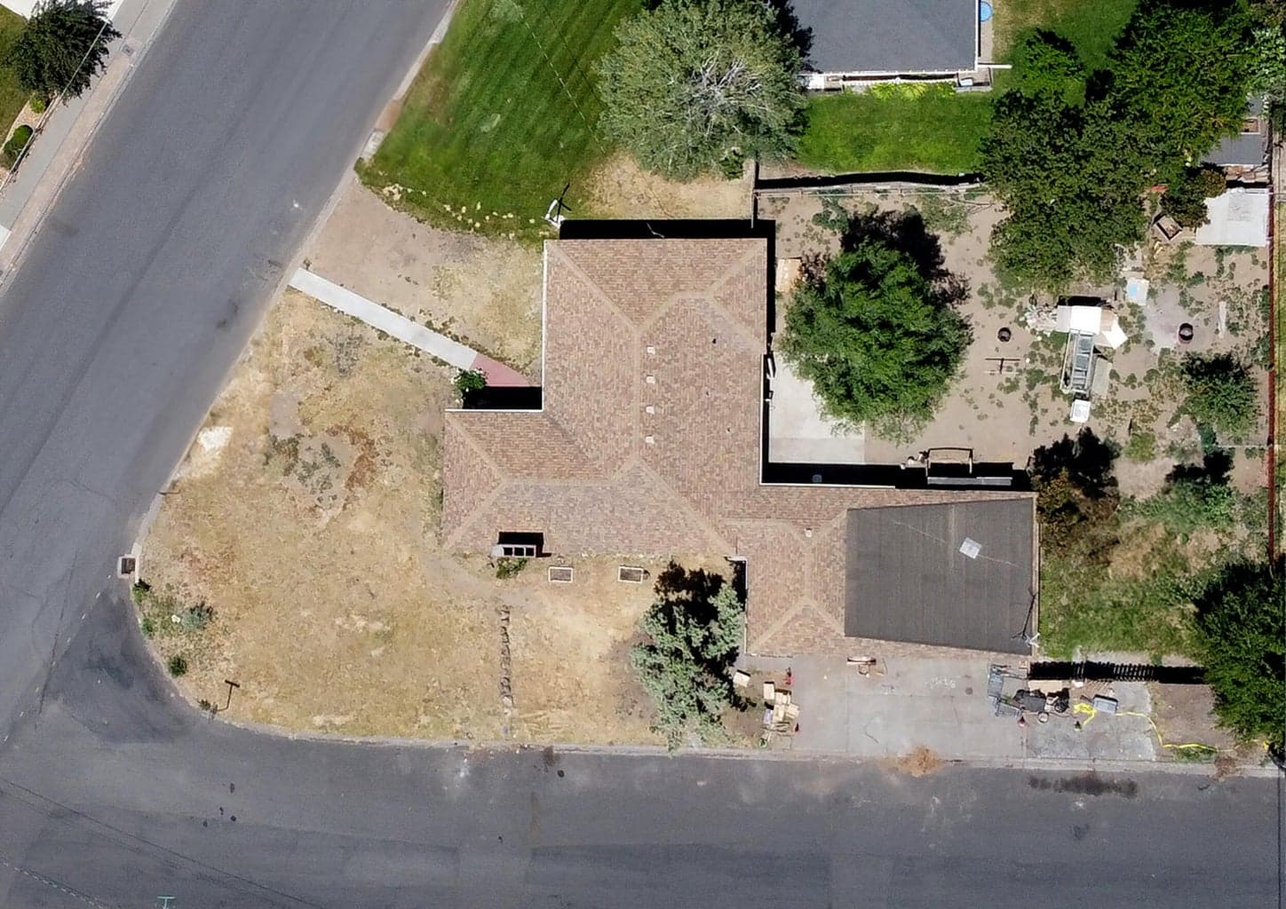 Photo of 608 NW Canyon Drive 21 of 30