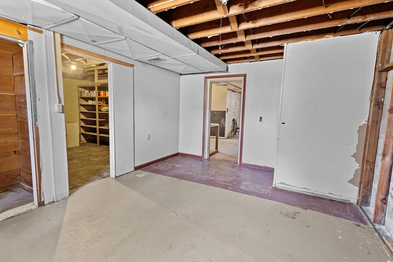 Photo of 608 NW Canyon Drive 17 of 30