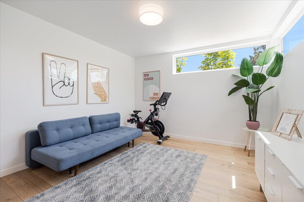 Photo of 1464 Ogden 5 of 50