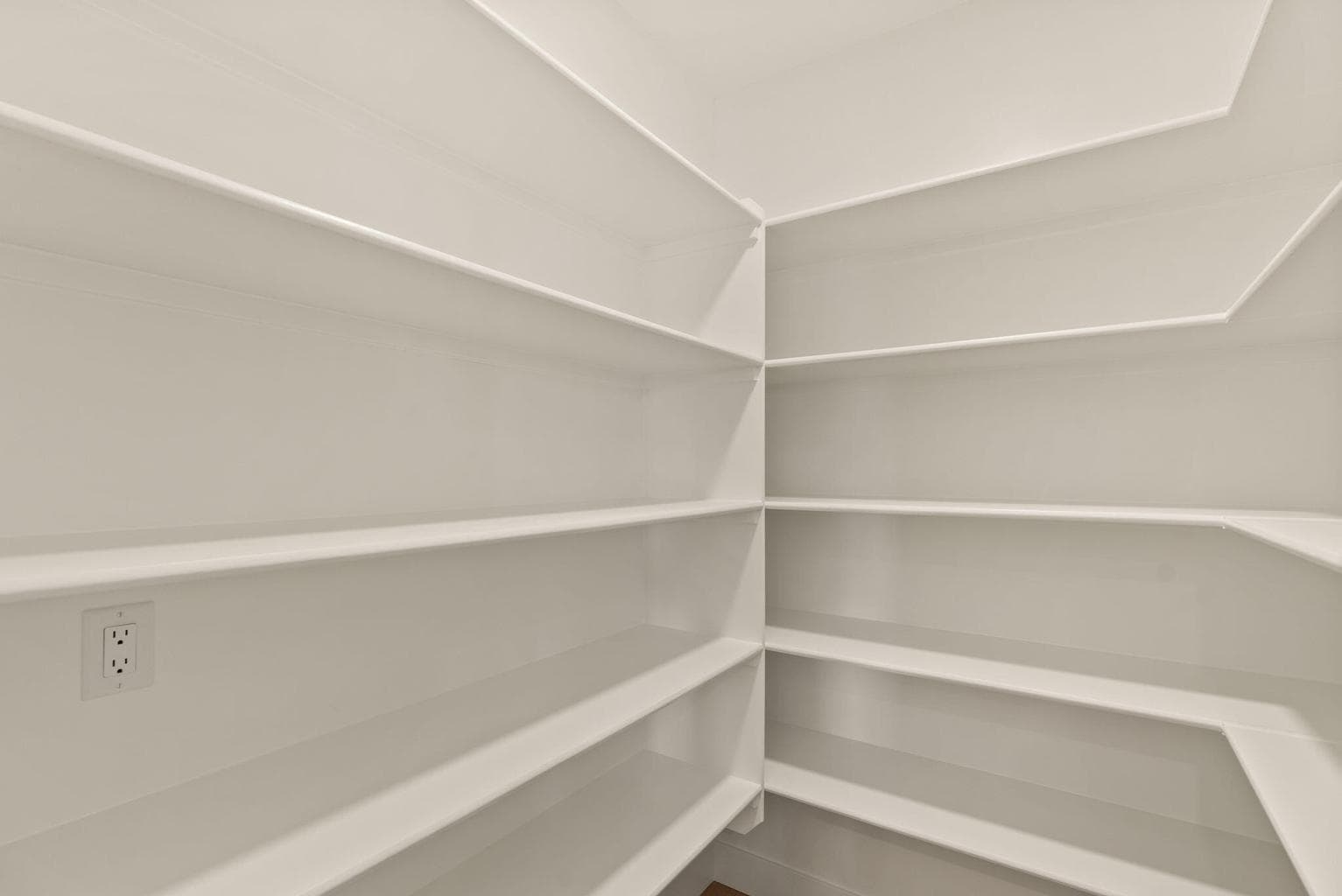 Photo of 2984 NW Polarstar Avenue 15 of 67