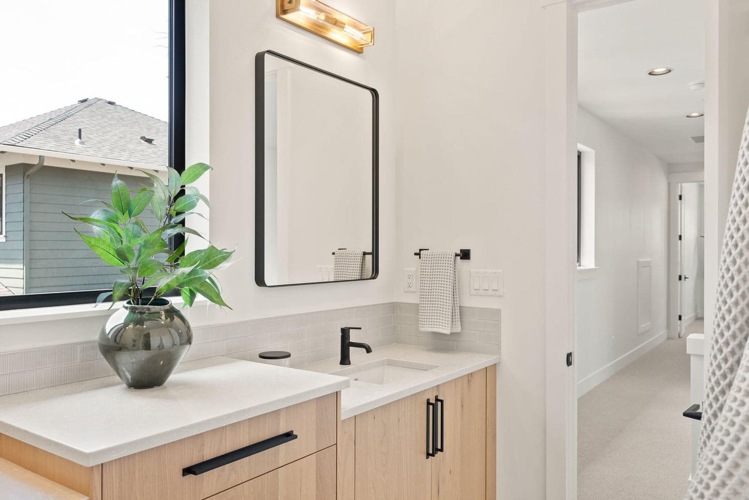 Photo of 2984 NW Polarstar Avenue 50 of 67