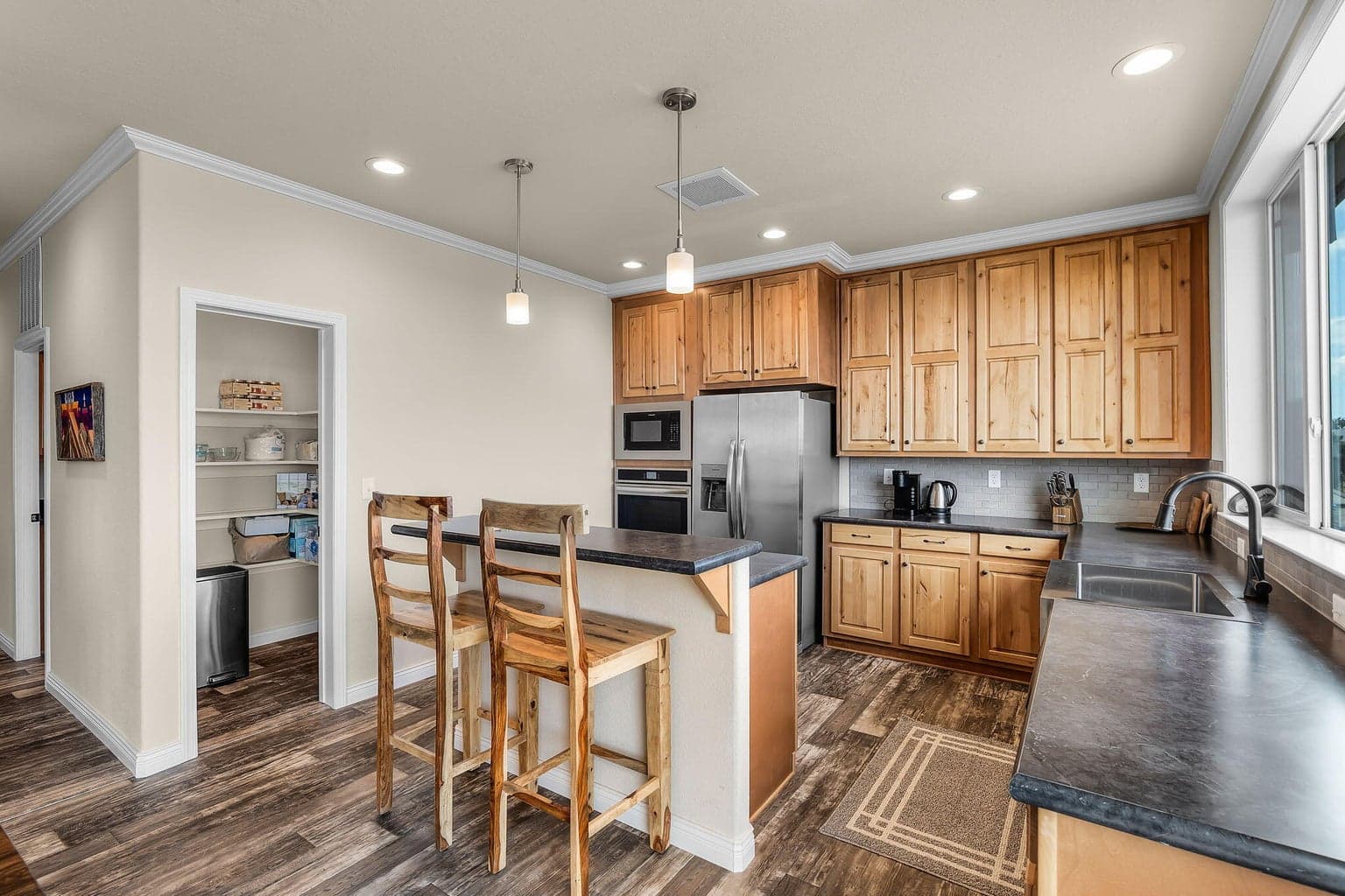 Photo of 14007 SW Peninsula Drive 7 of 29
