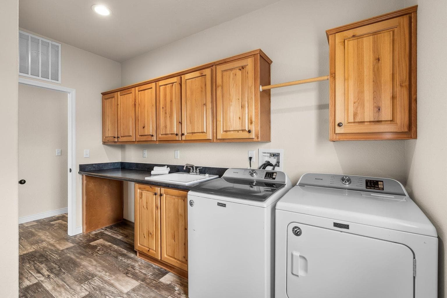 Photo of 14007 SW Peninsula Drive 14 of 29