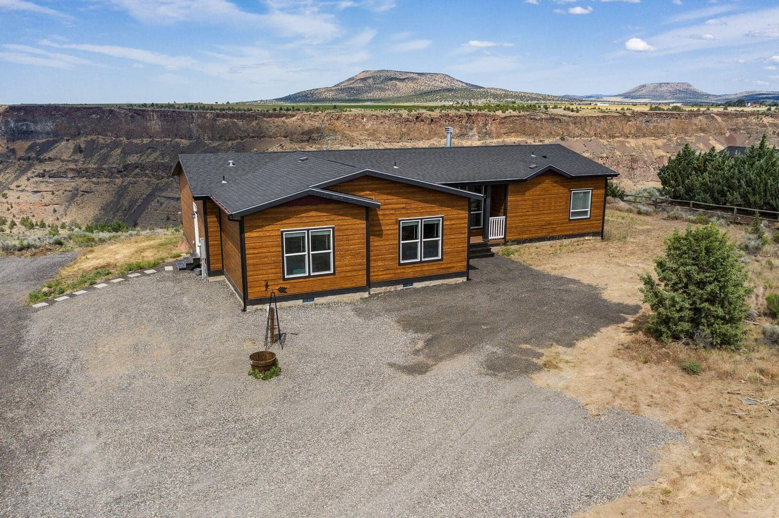 Photo of 14007 SW Peninsula Drive 21 of 29