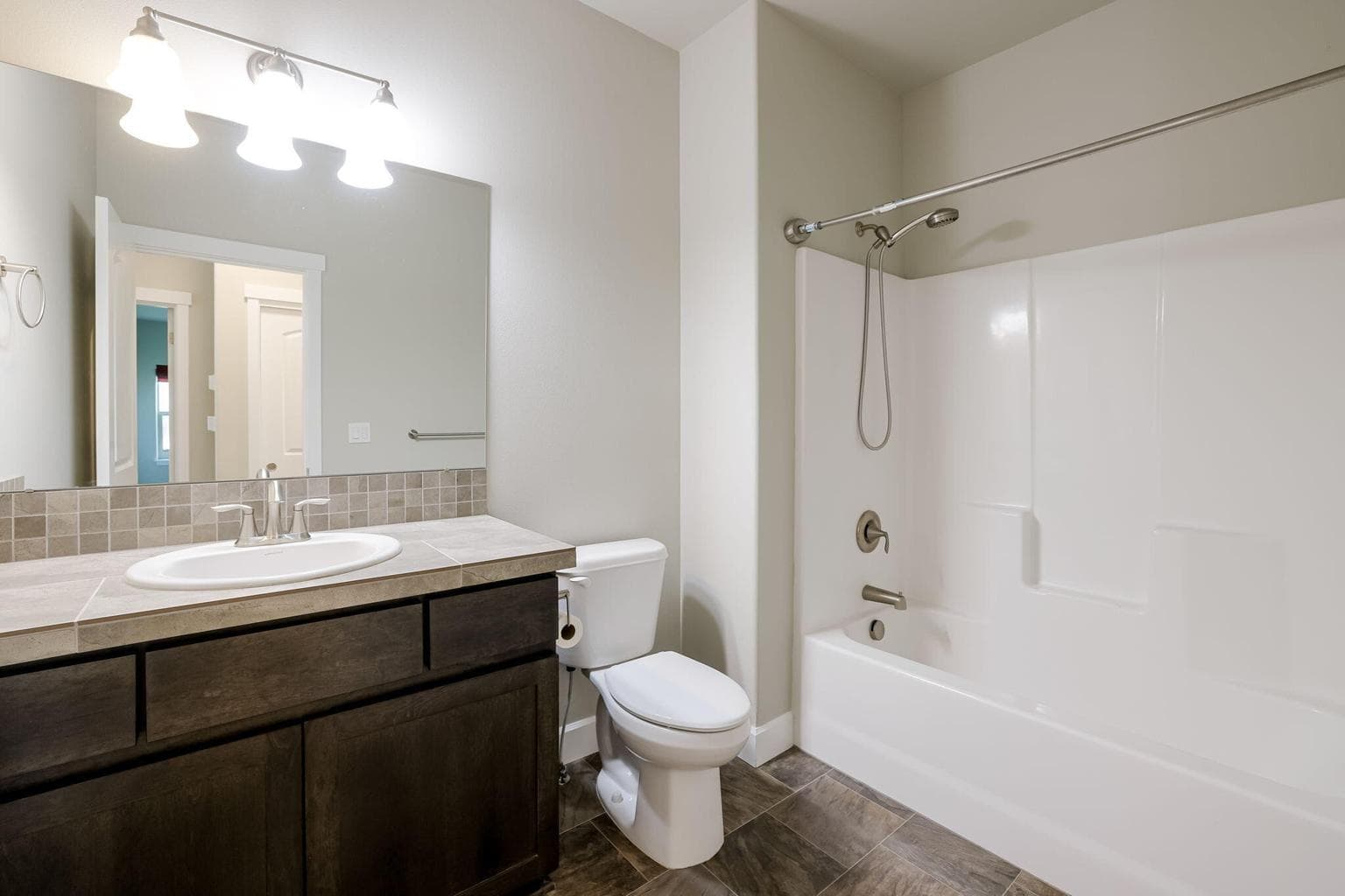 Photo of 2563 NW Elm Place 23 of 32
