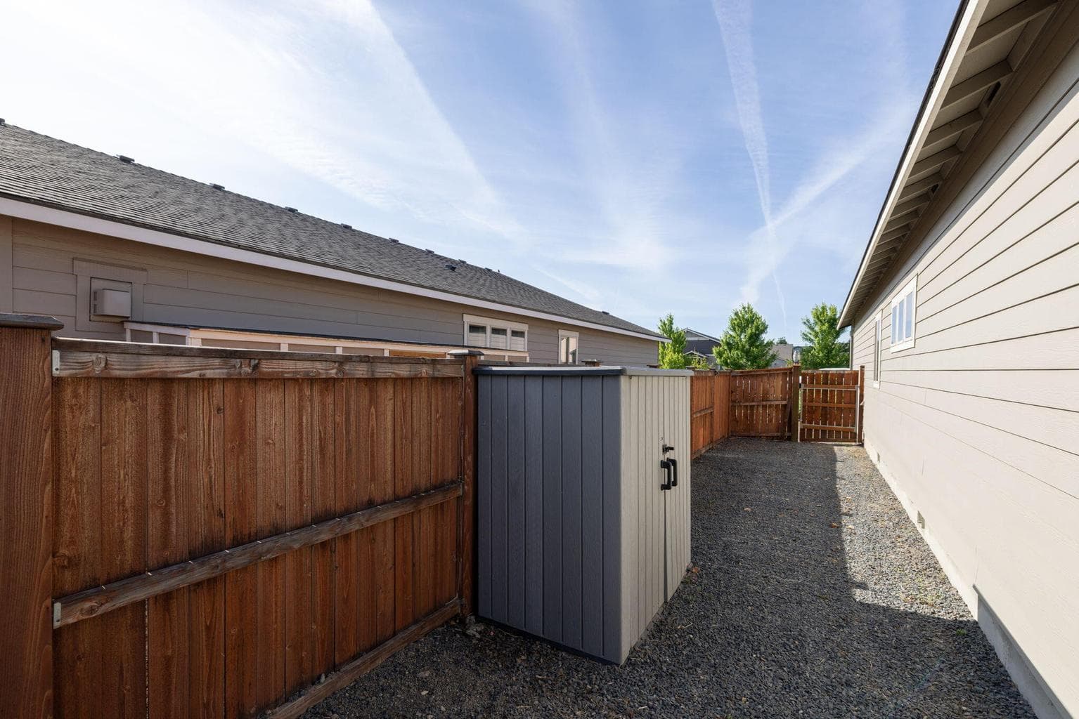 Photo of 2563 NW Elm Place 31 of 32