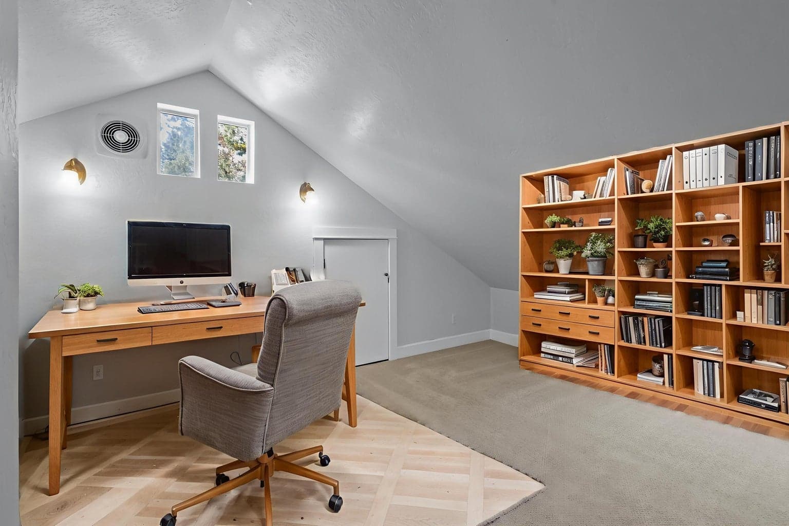 Photo of 1940 NW Monterey Pines Drive 32 of 40