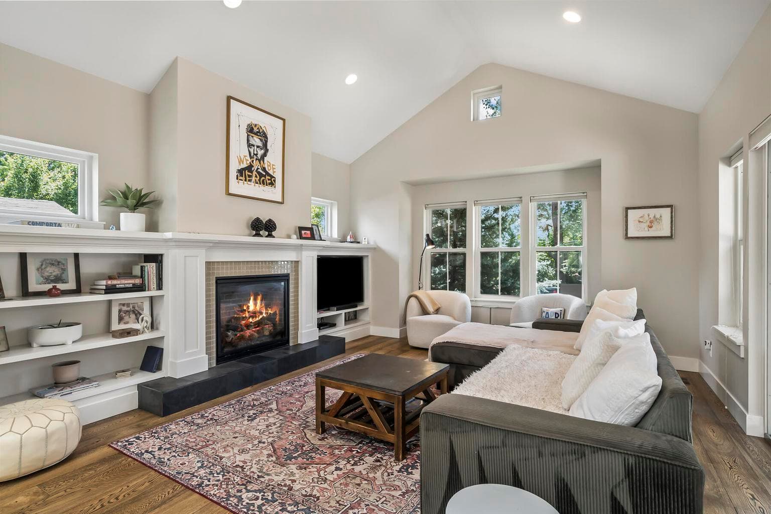 Photo of 1346 NW Elgin Avenue 14 of 47