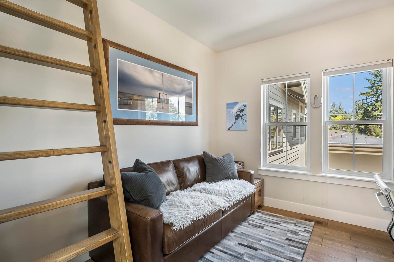 Photo of 1346 NW Elgin Avenue 19 of 47