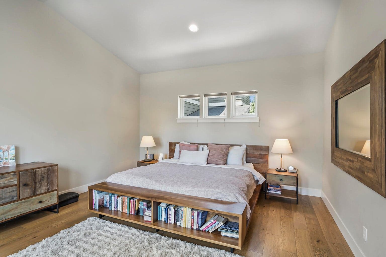 Photo of 1346 NW Elgin Avenue 23 of 47