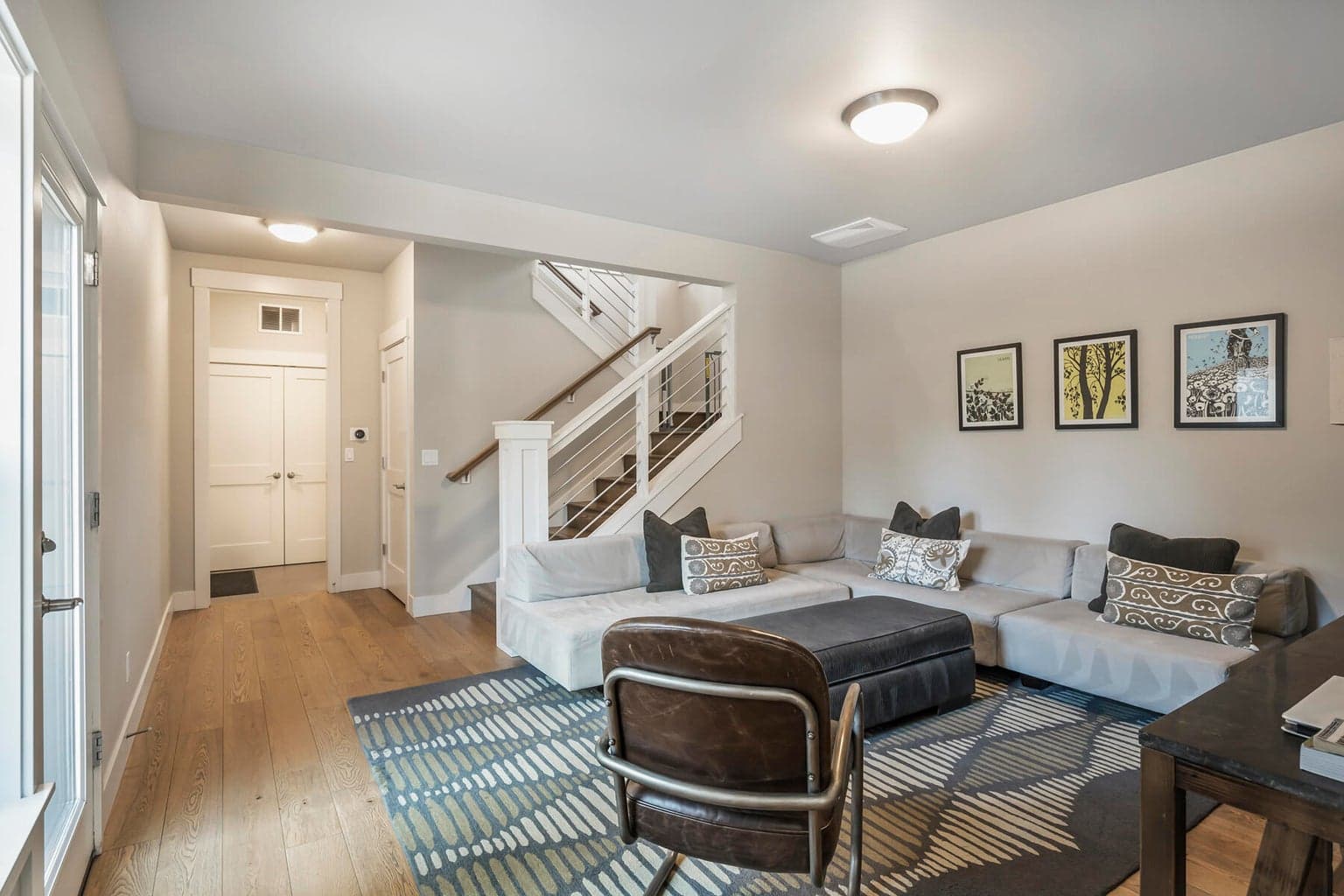 Photo of 1346 NW Elgin Avenue 29 of 47