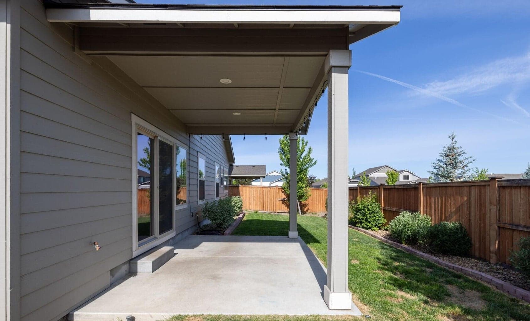 Photo of 2563 NW Elm Place 28 of 32