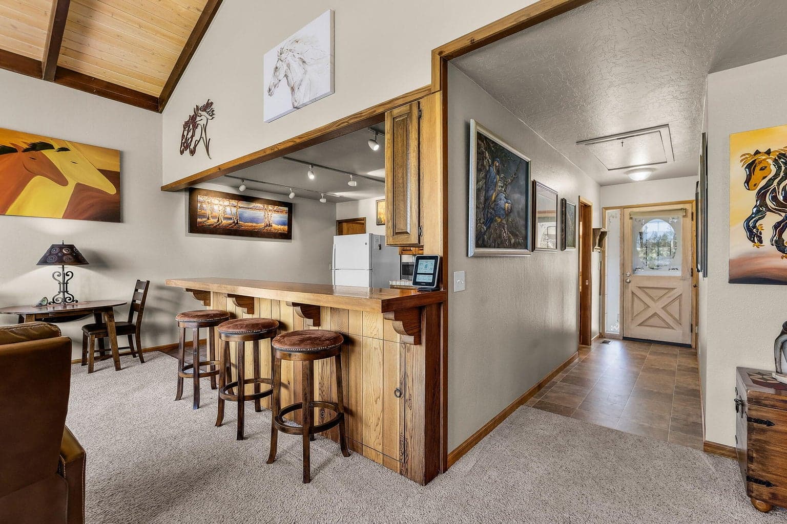 Photo of 6262 SW Nighthawk Avenue 6 of 77