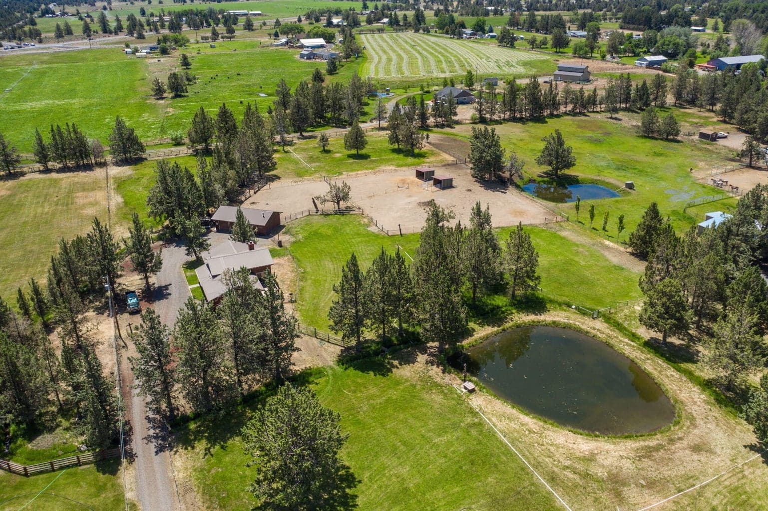 Photo of 6262 SW Nighthawk Avenue 36 of 77