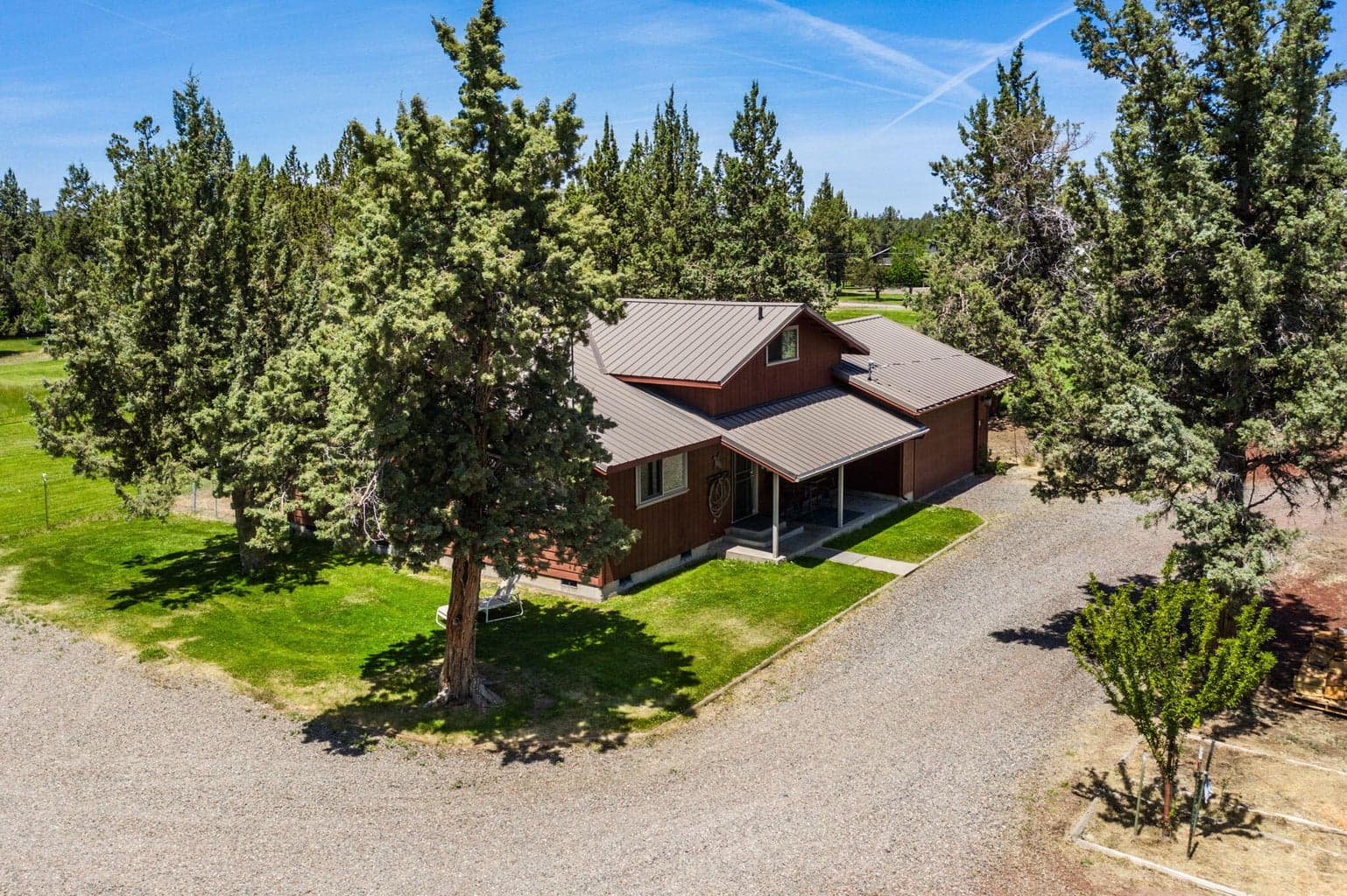 Photo of 6262 SW Nighthawk Avenue 25 of 77