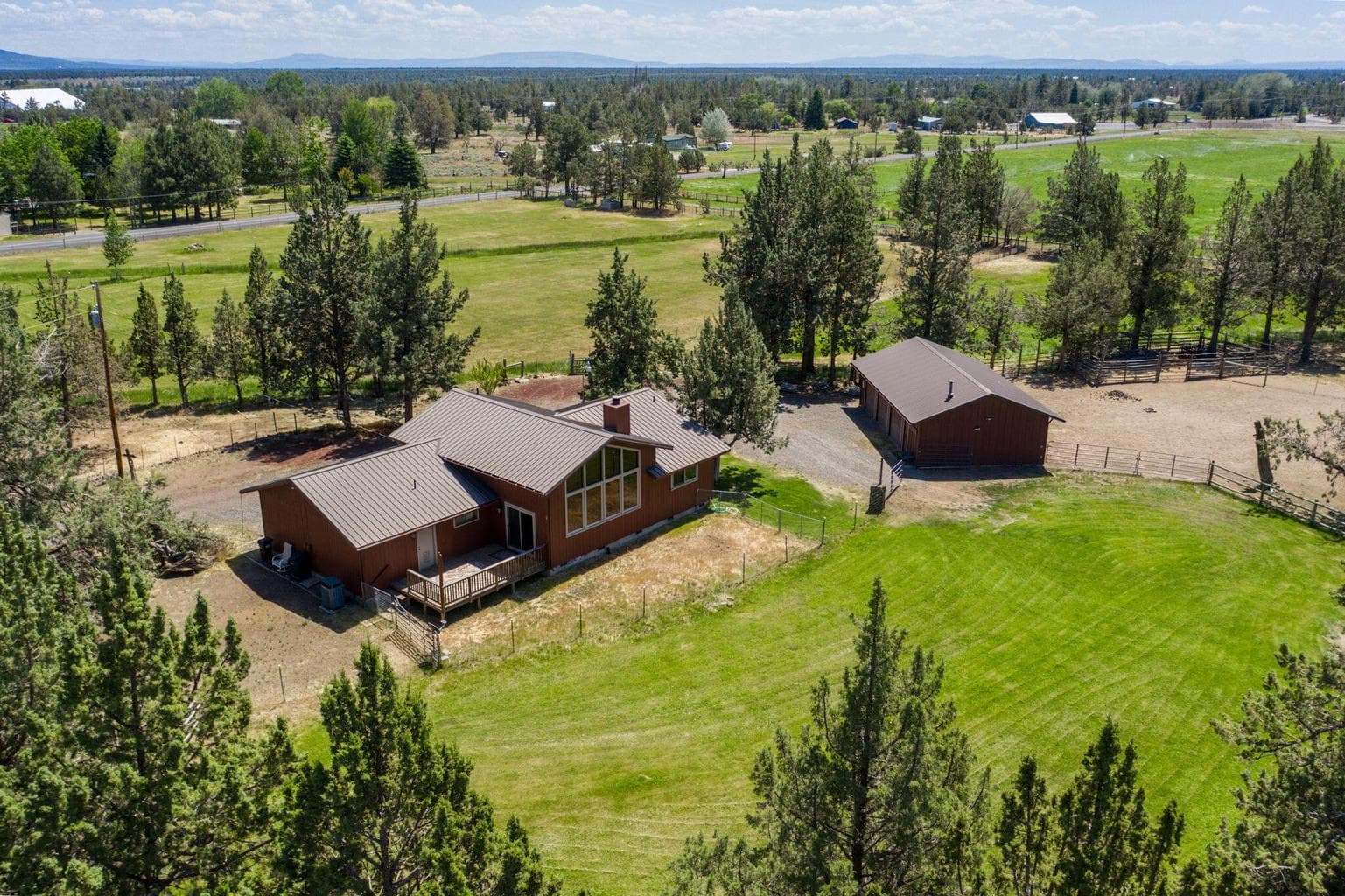 Photo of 6262 SW Nighthawk Avenue 23 of 77