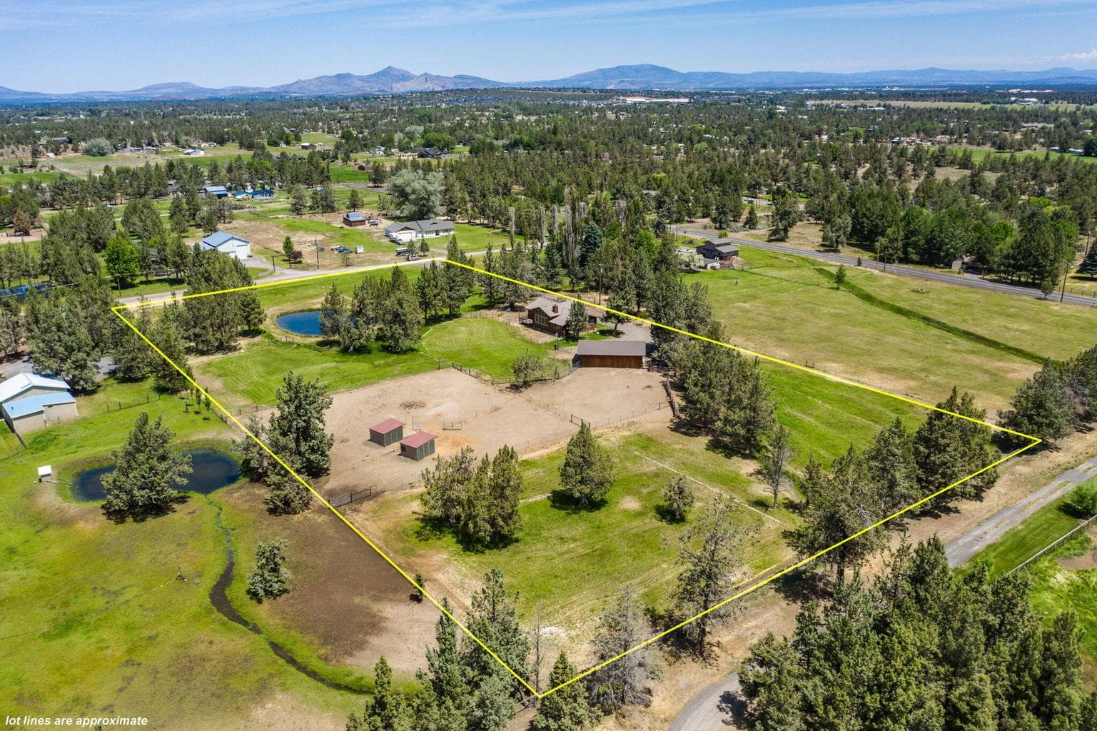 Photo of 6262 SW Nighthawk Avenue 39 of 77