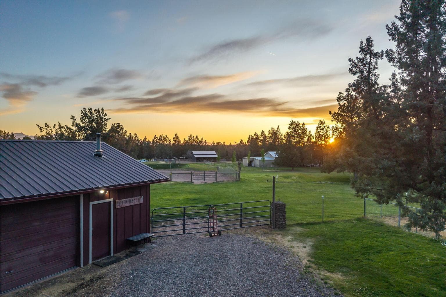 Photo of 6262 SW Nighthawk Avenue 53 of 77