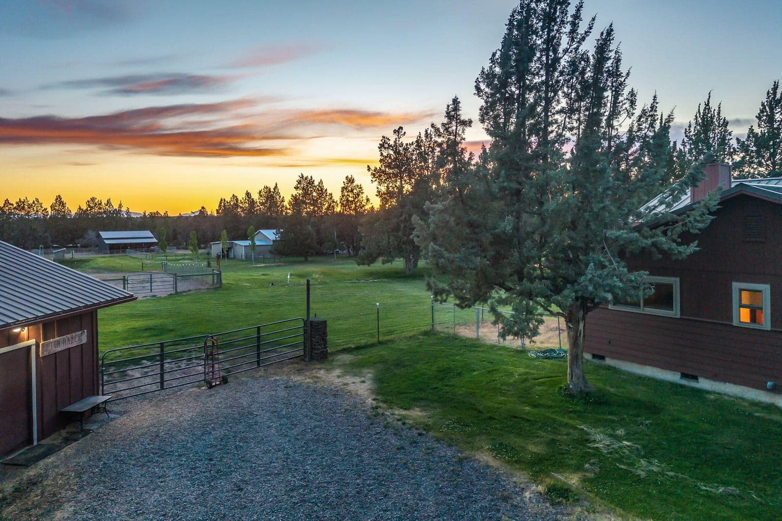 Photo of 6262 SW Nighthawk Avenue 66 of 77