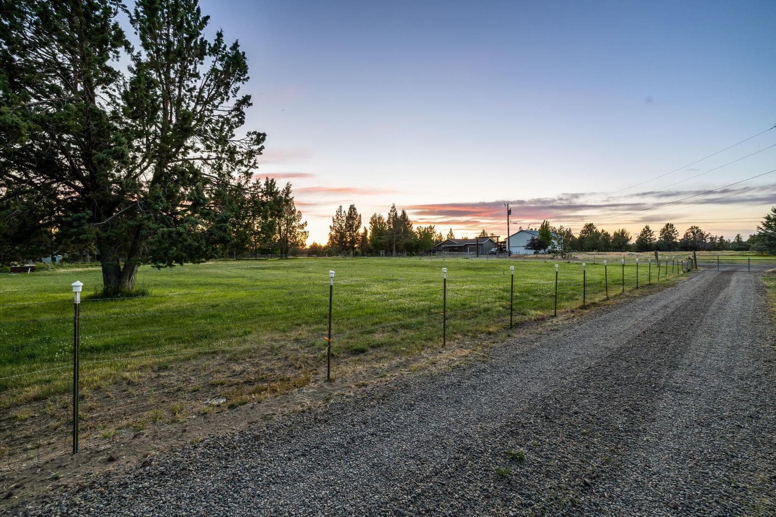 Photo of 6262 SW Nighthawk Avenue 73 of 77