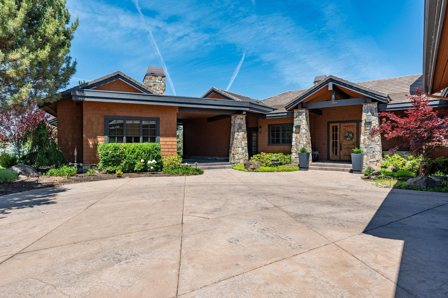 Photo of 22884 Moss Rock 3 of 115