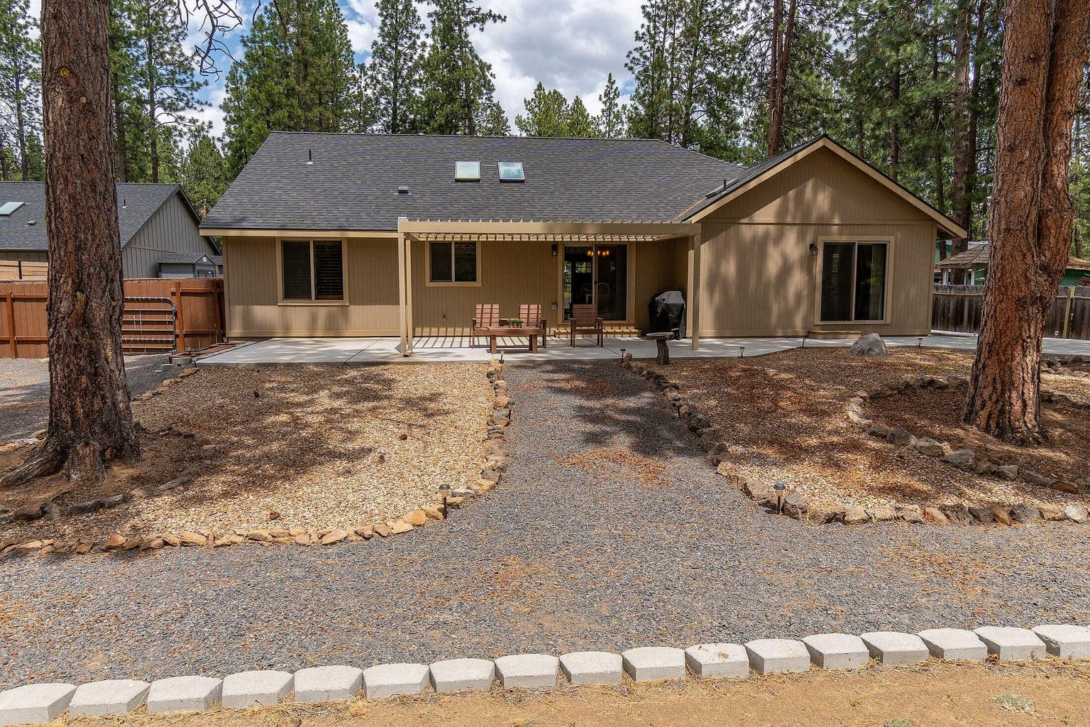 Photo of 19053 Pumice Butte Road 18 of 20