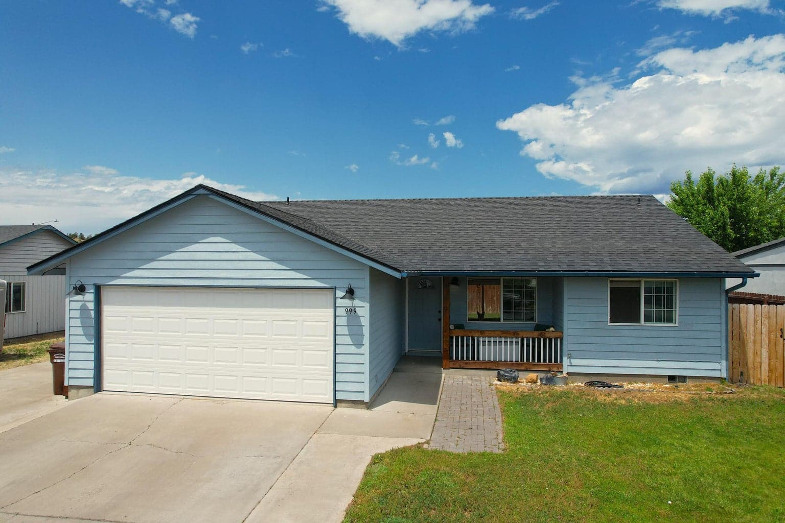 Photo of 999 Snowberry 1 of 39