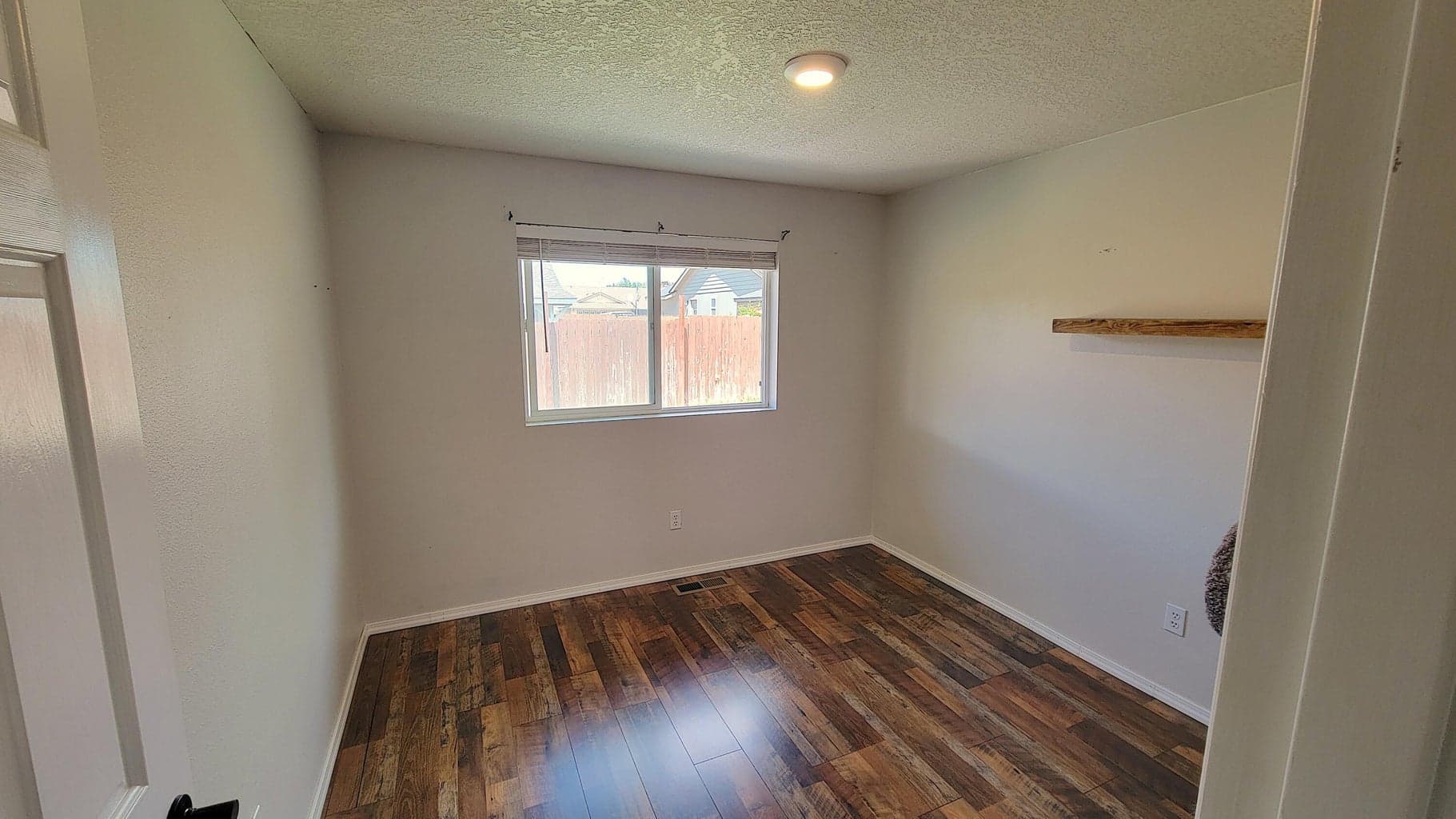 Photo of 999 NE Snowberry Street 25 of 39